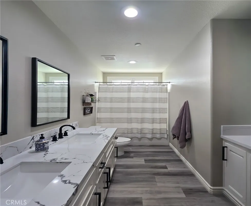 22227 Skyline, Apple Valley, California 92308 home-pic-11