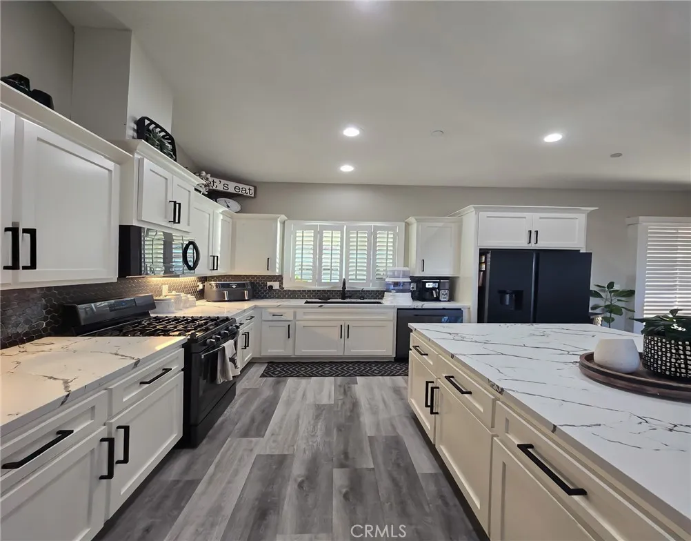 22227 Skyline, Apple Valley, California 92308 home-pic-18