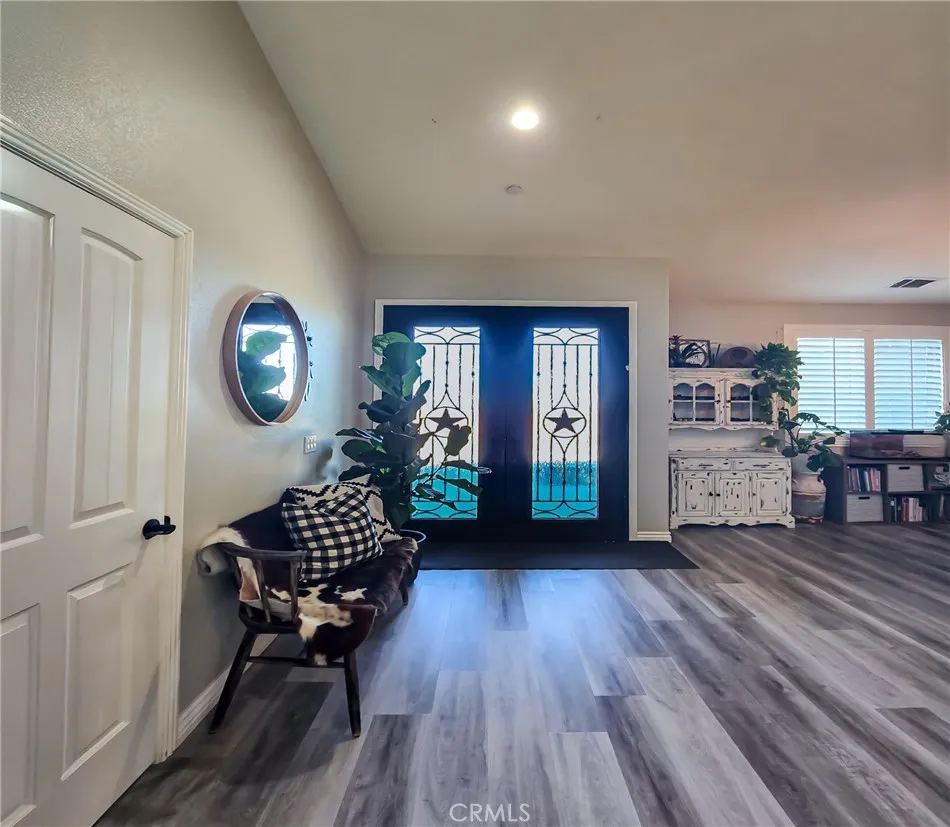 22227 Skyline, Apple Valley, California 92308 home-pic-4