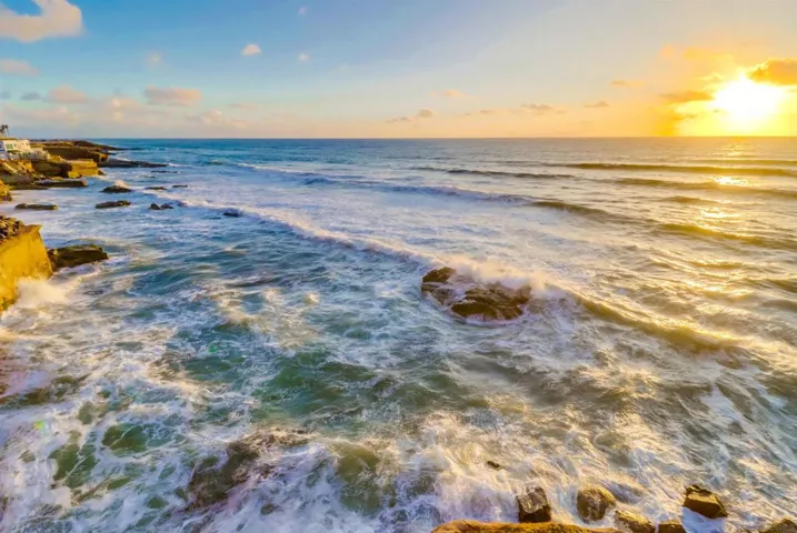 1476 80 Pescadero Drive, San Diego, California 92107