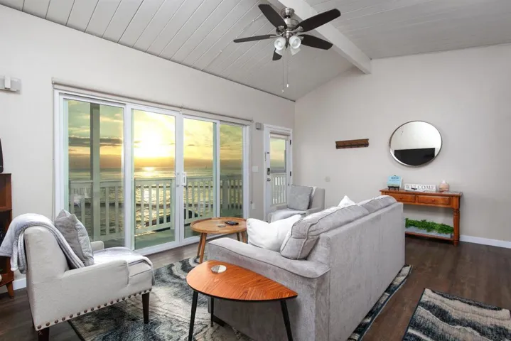 1476 80 Pescadero Drive, San Diego, California 92107