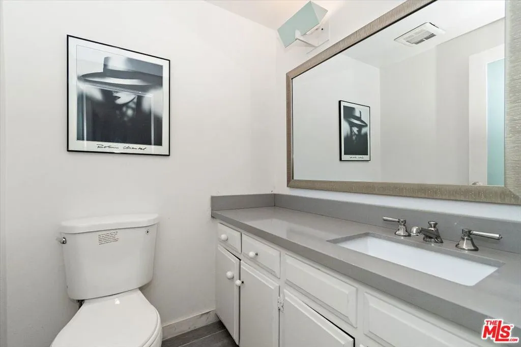 4 Jib Street 2, Marina Del Rey, California 90292 home-pic-17