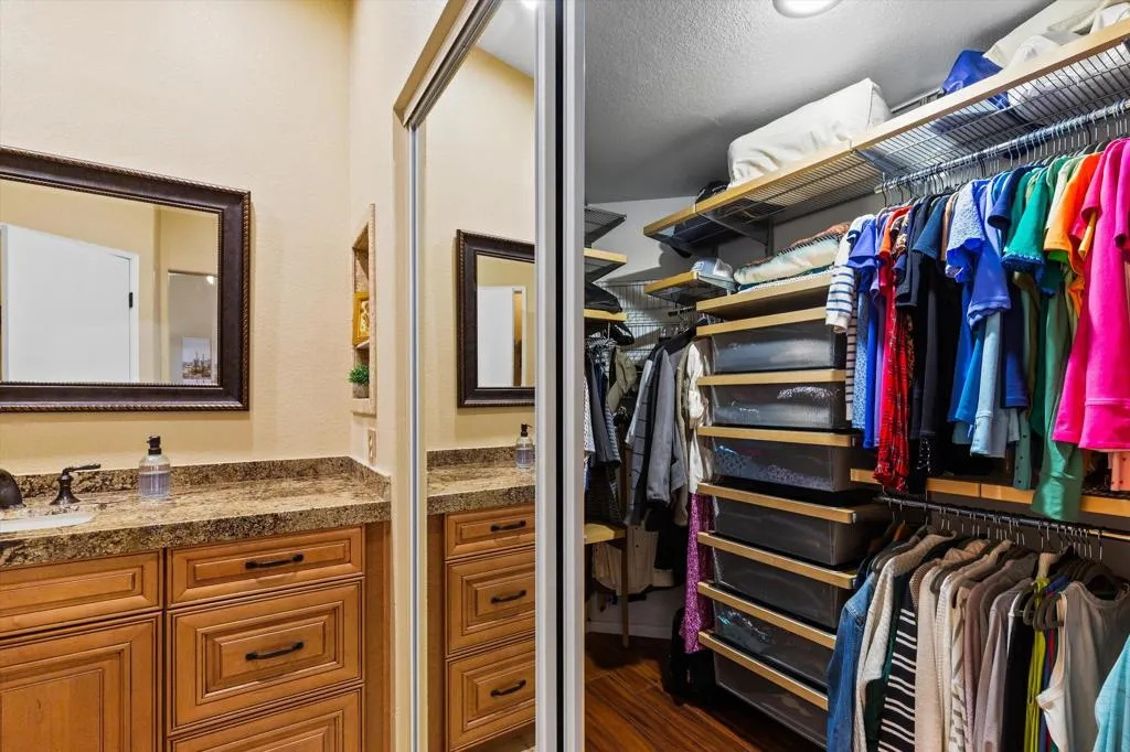79230 Laurie Court, La Quinta, California 92253 home-pic-24
