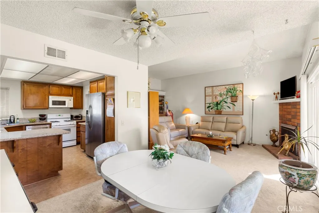 24142 Minnetonka Lane, Lake Forest, California 92630 home-pic-8