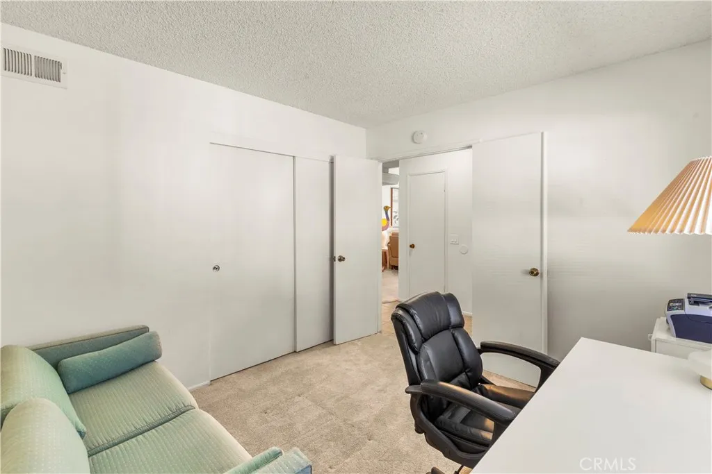 24142 Minnetonka Lane, Lake Forest, California 92630 home-pic-23