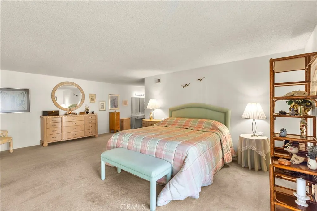 24142 Minnetonka Lane, Lake Forest, California 92630 home-pic-18