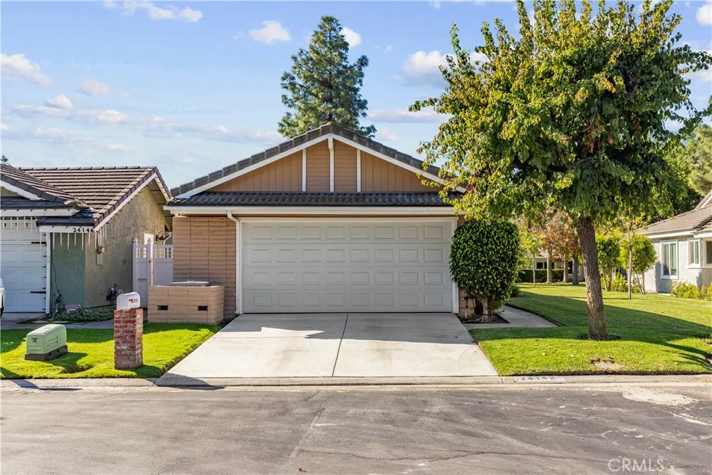 24142 Minnetonka Lane, Lake Forest, California 92630 home-pic-1