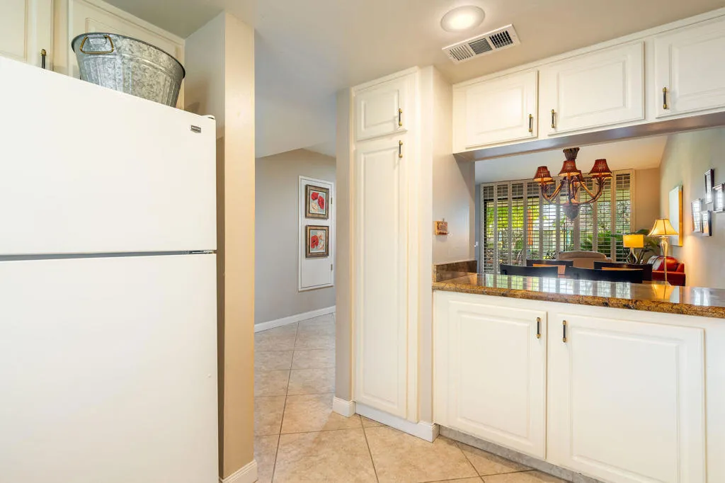 1004 Saint Thomas Circle, Palm Springs, California 92264 home-pic-13
