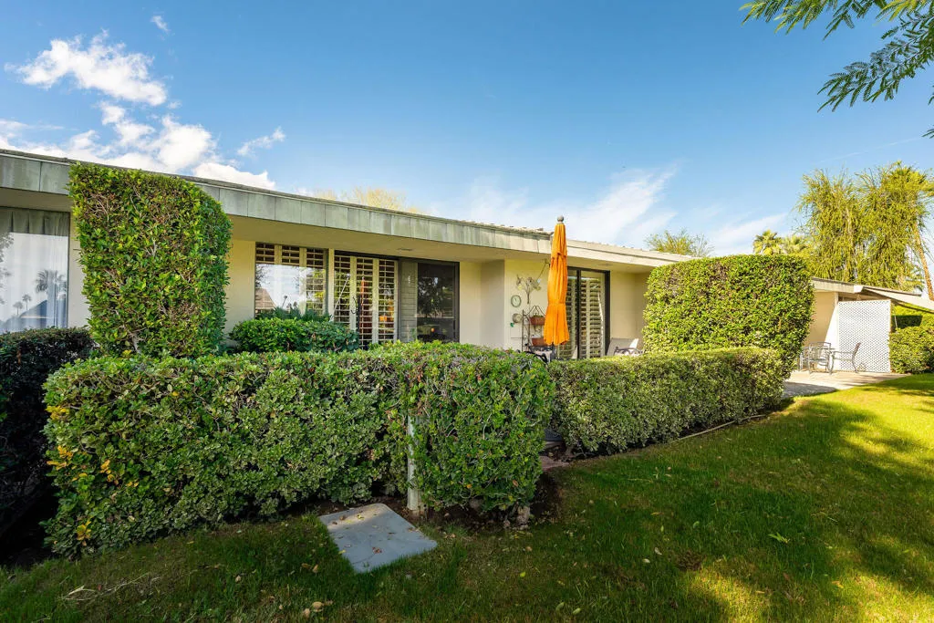 1004 Saint Thomas Circle, Palm Springs, California 92264 home-pic-25