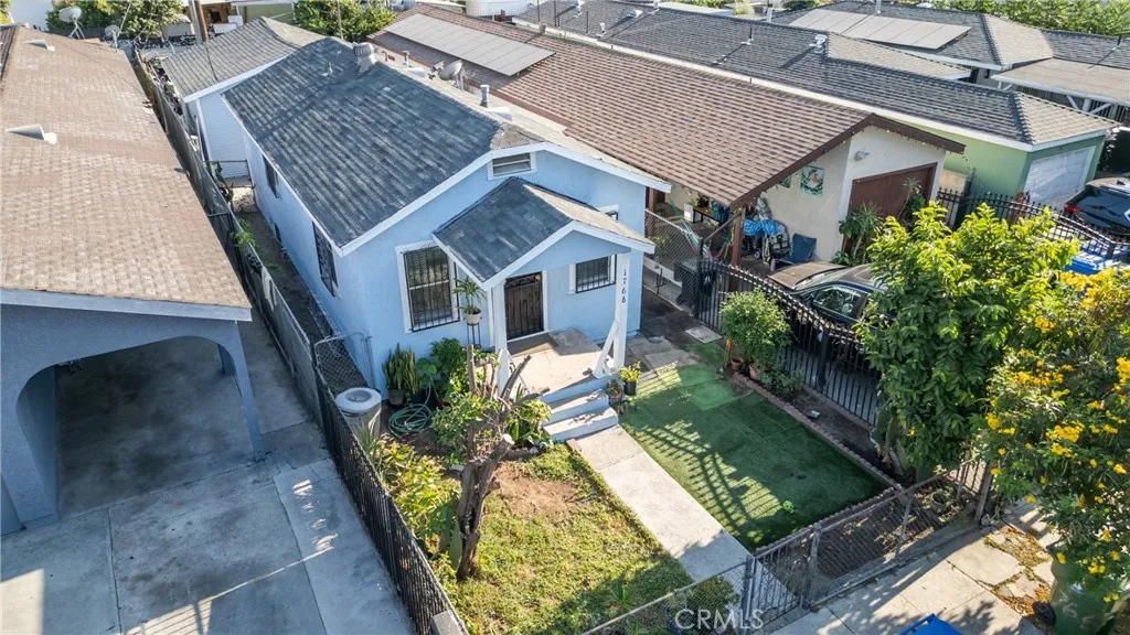 1766 E 105th, Los Angeles, California 90002 home-pic-4