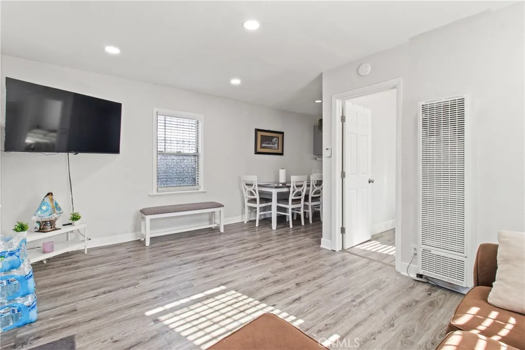 1766 E 105th, Los Angeles, California 90002 home-pic-12