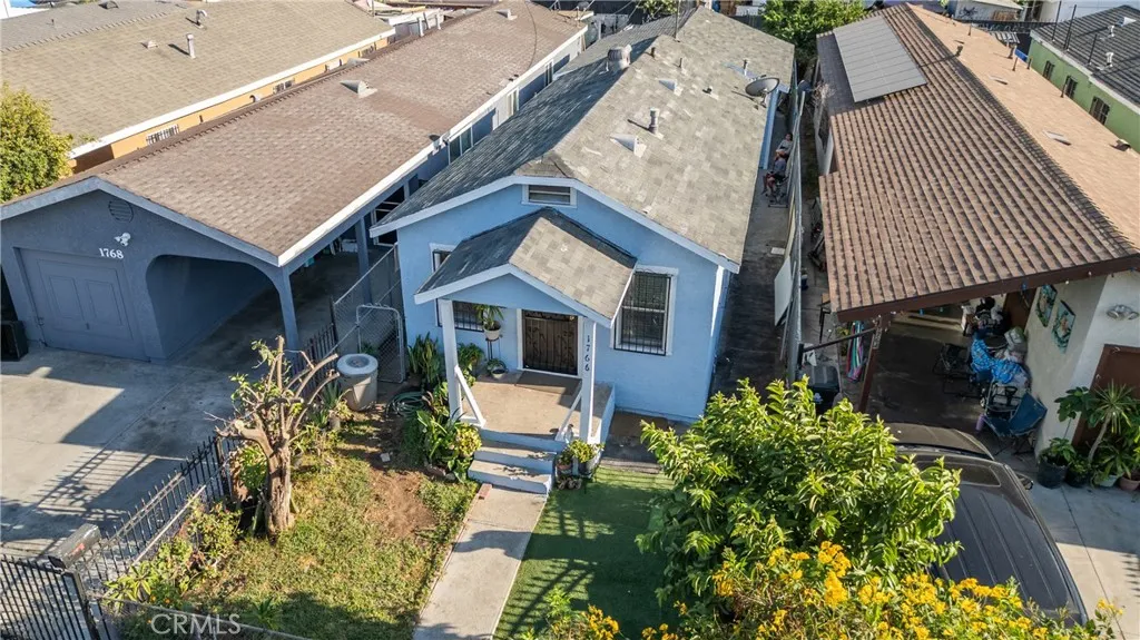 1766 E 105th, Los Angeles, California 90002 home-pic-6