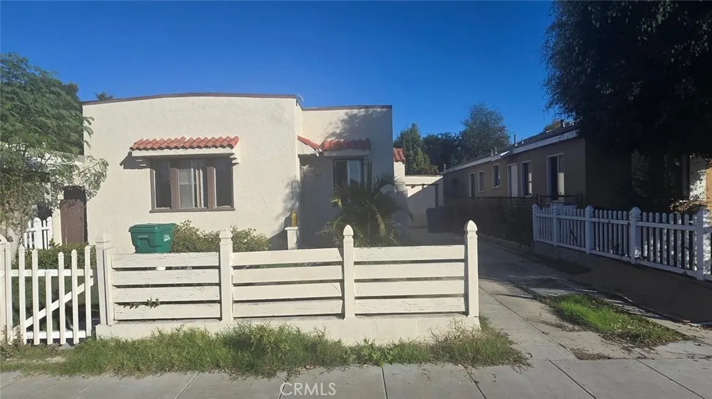 2452 Adriatic, Long Beach, California 90810 home-pic-0
