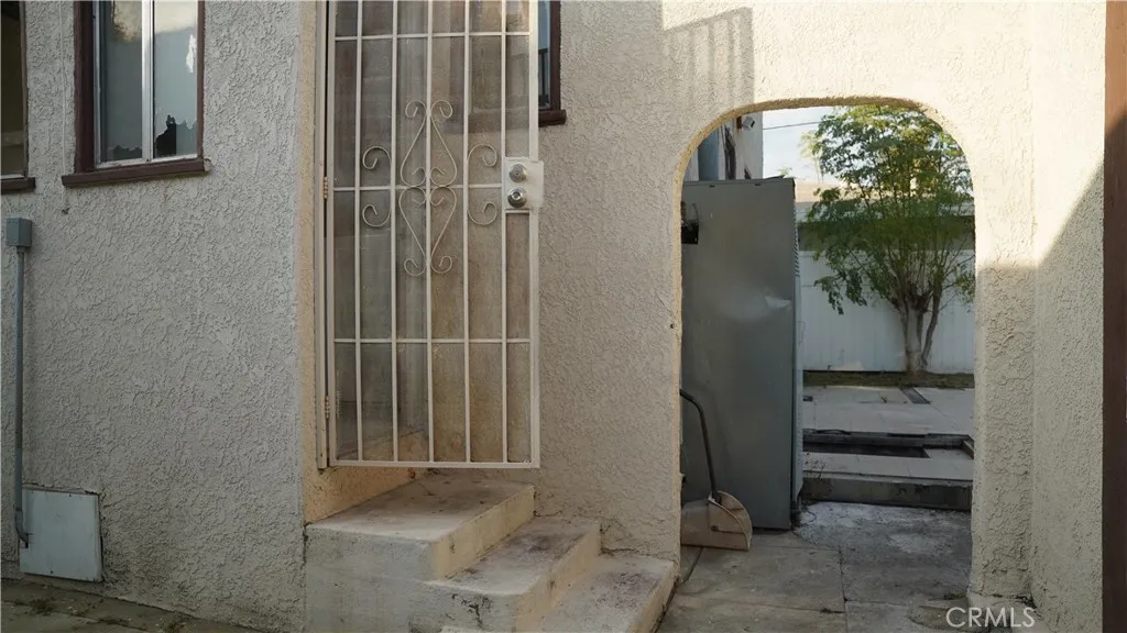2452 Adriatic, Long Beach, California 90810 home-pic-9