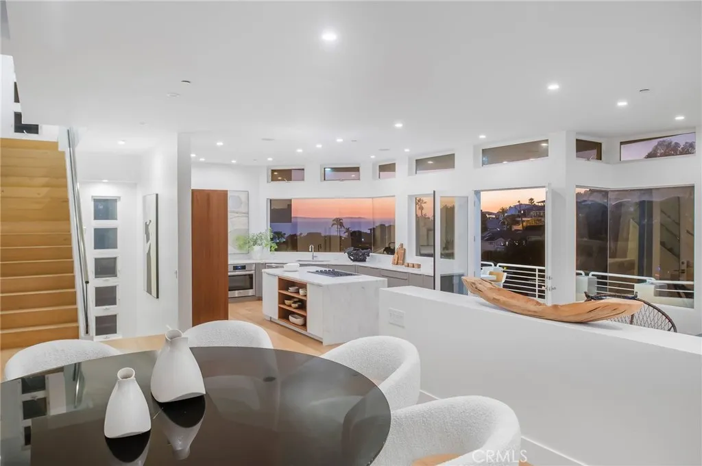 547 Temple Hills Drive, Laguna Beach, California 92651 home-pic-4