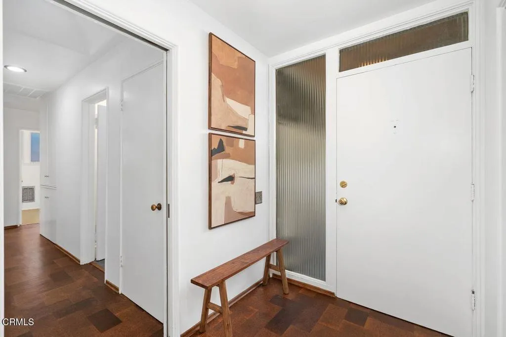 314 San Juan Way, La Canada Flintridge, California 91011 home-pic-5