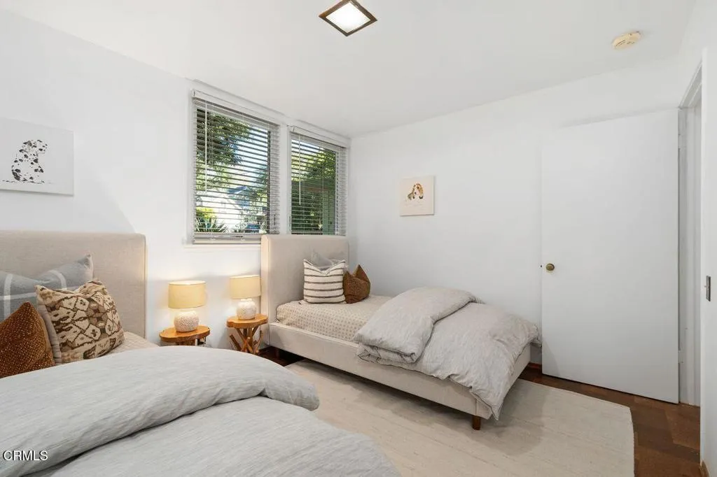 314 San Juan Way, La Canada Flintridge, California 91011 home-pic-30