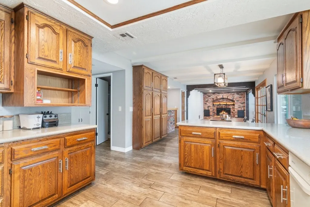 1695 N Palm, Upland, California 91784 home-pic-8
