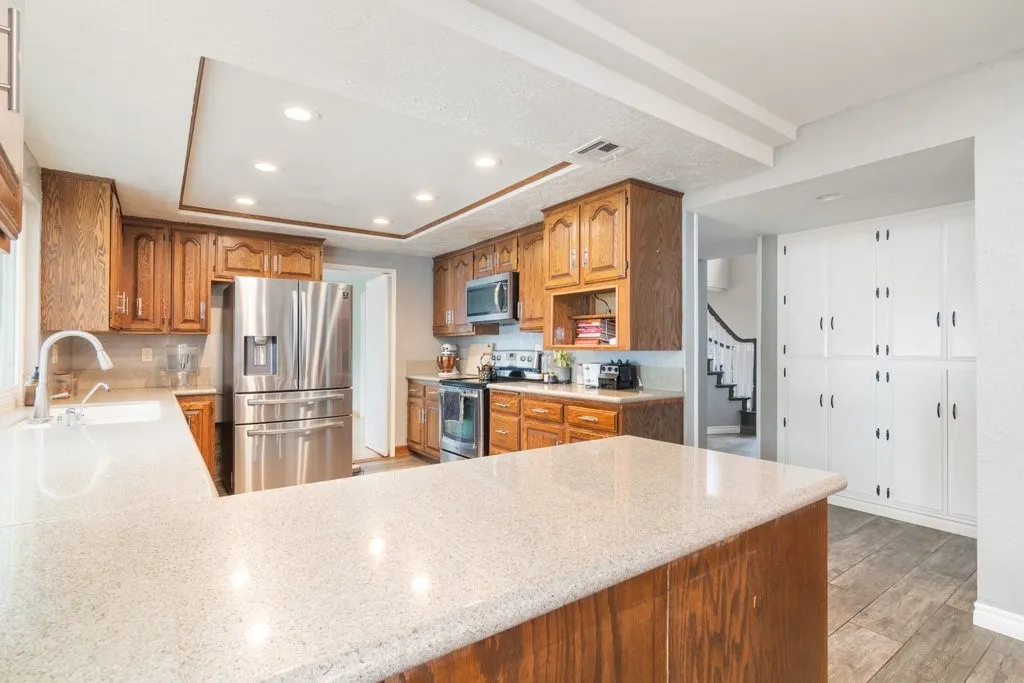 1695 N Palm, Upland, California 91784 home-pic-7
