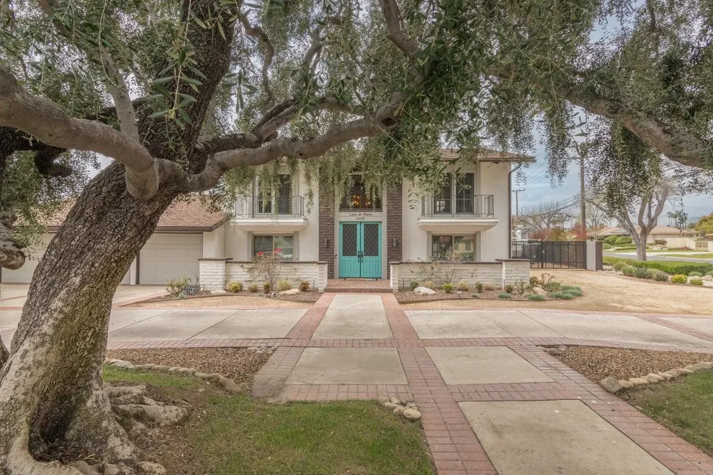 1695 N Palm, Upland, California 91784 home-pic-1