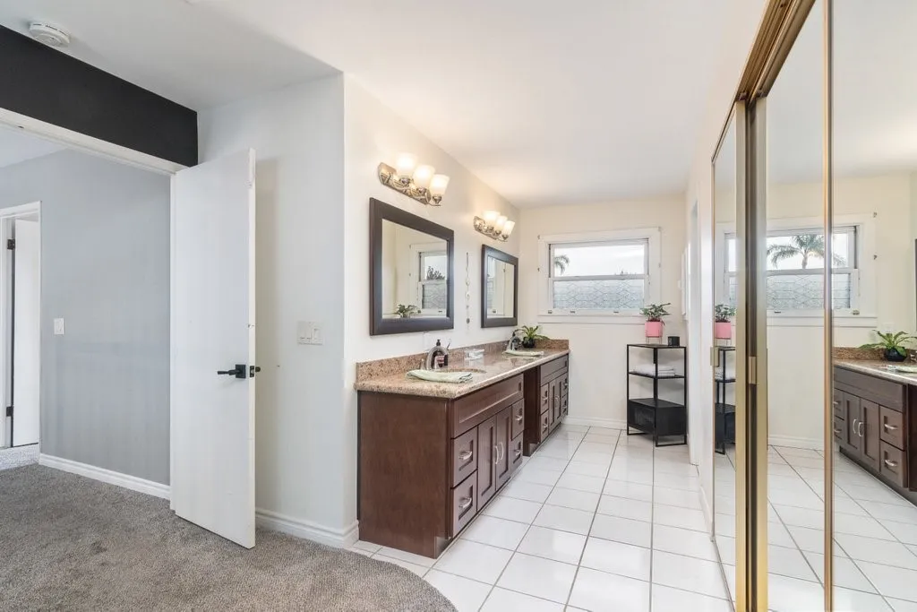 1695 N Palm, Upland, California 91784 home-pic-25