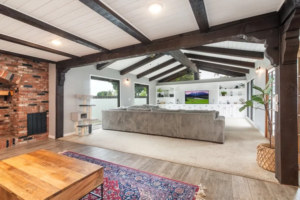 1695 N Palm, Upland, California 91784 home-pic-12