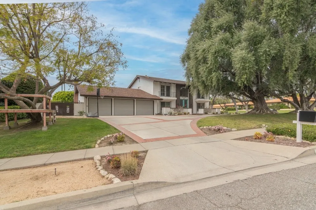 1695 N Palm, Upland, California 91784 home-pic-43