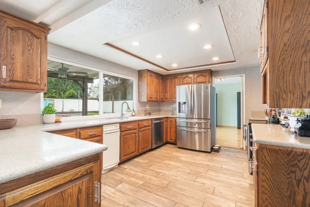 1695 N Palm, Upland, California 91784 home-pic-6