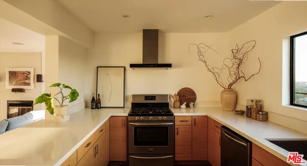 474 Vista Gloriosa Drive, Los Angeles, California 90065 home-pic-6