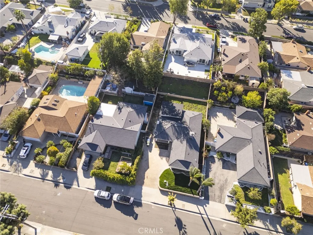 8042 Ellenbogen Street, Sunland, California 91040 home-pic-7