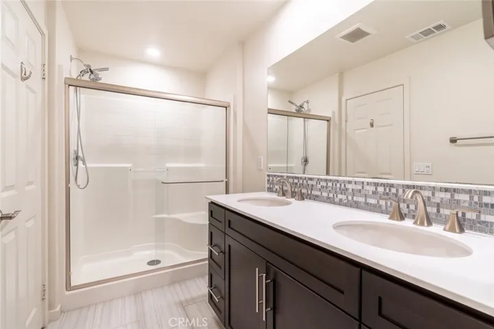 Primary Bdrm - Bathroom