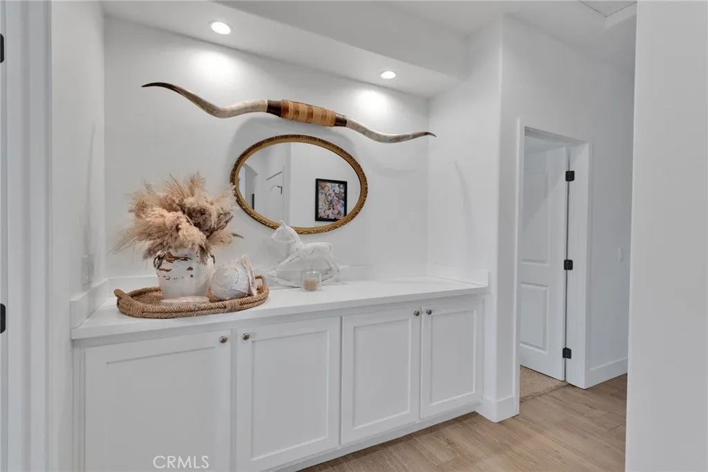 8357 Macron, Oak Hills, California 92344 home-pic-34