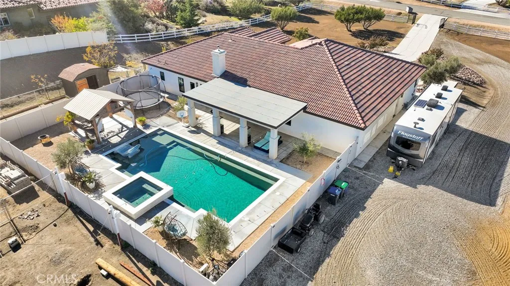 8357 Macron, Oak Hills, California 92344 home-pic-69