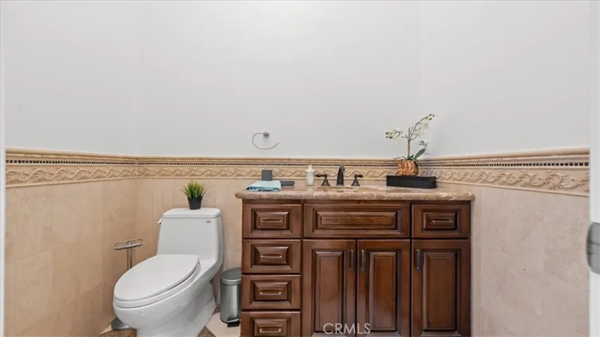 752 Valparaiso Drive, Claremont, California 91711