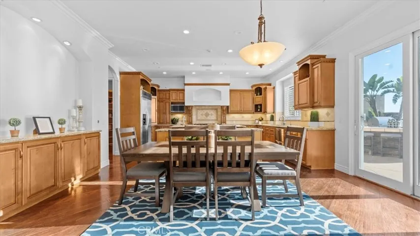 752 Valparaiso Drive, Claremont, California 91711