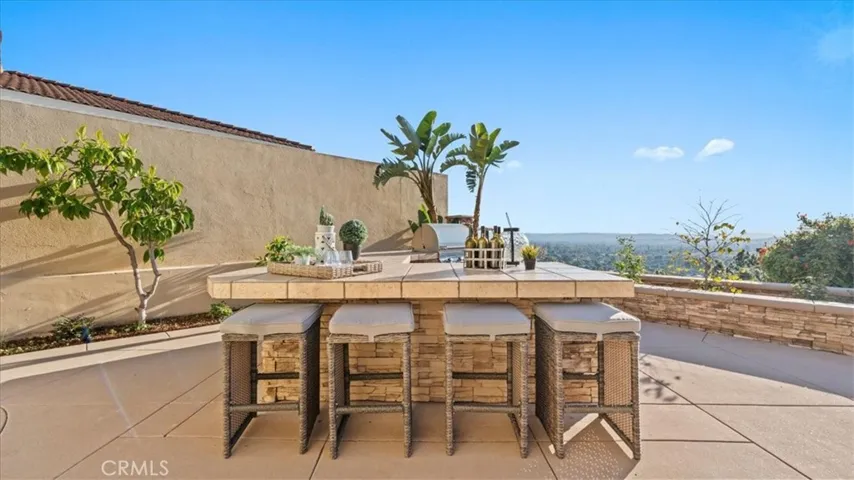 752 Valparaiso Drive, Claremont, California 91711