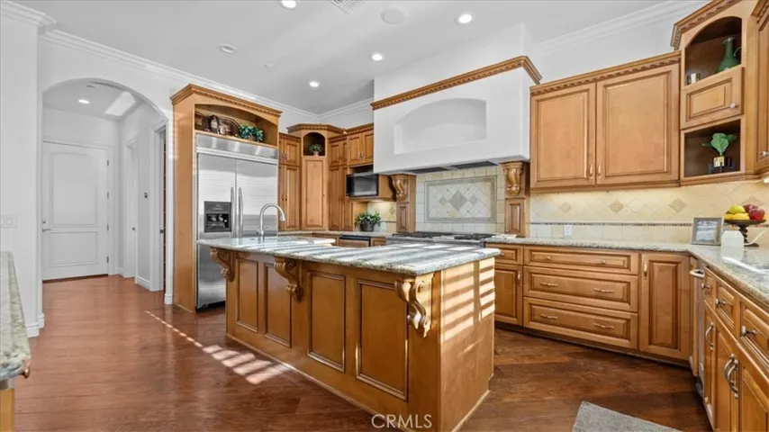 752 Valparaiso Drive, Claremont, California 91711