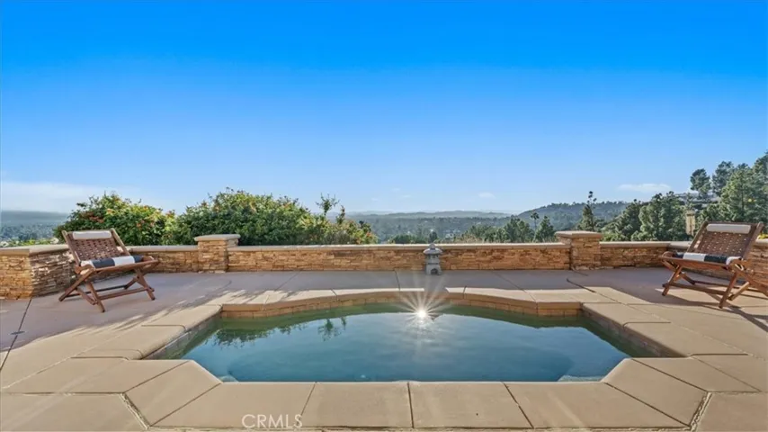752 Valparaiso Drive, Claremont, California 91711
