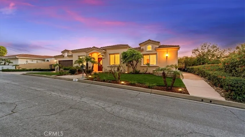 752 Valparaiso Drive, Claremont, California 91711