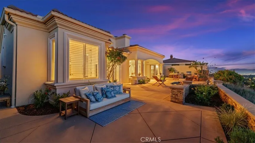 752 Valparaiso Drive, Claremont, California 91711