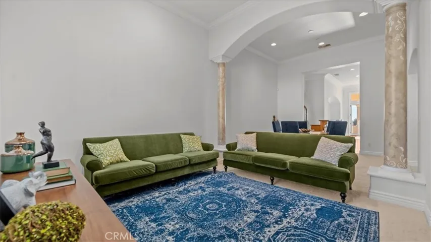 752 Valparaiso Drive, Claremont, California 91711