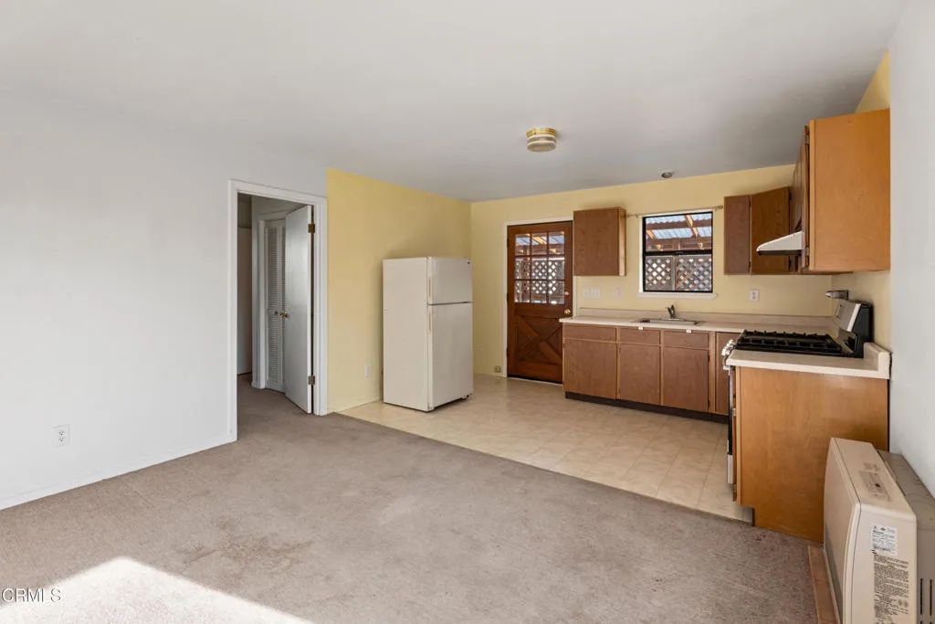 Apartment Kitchen