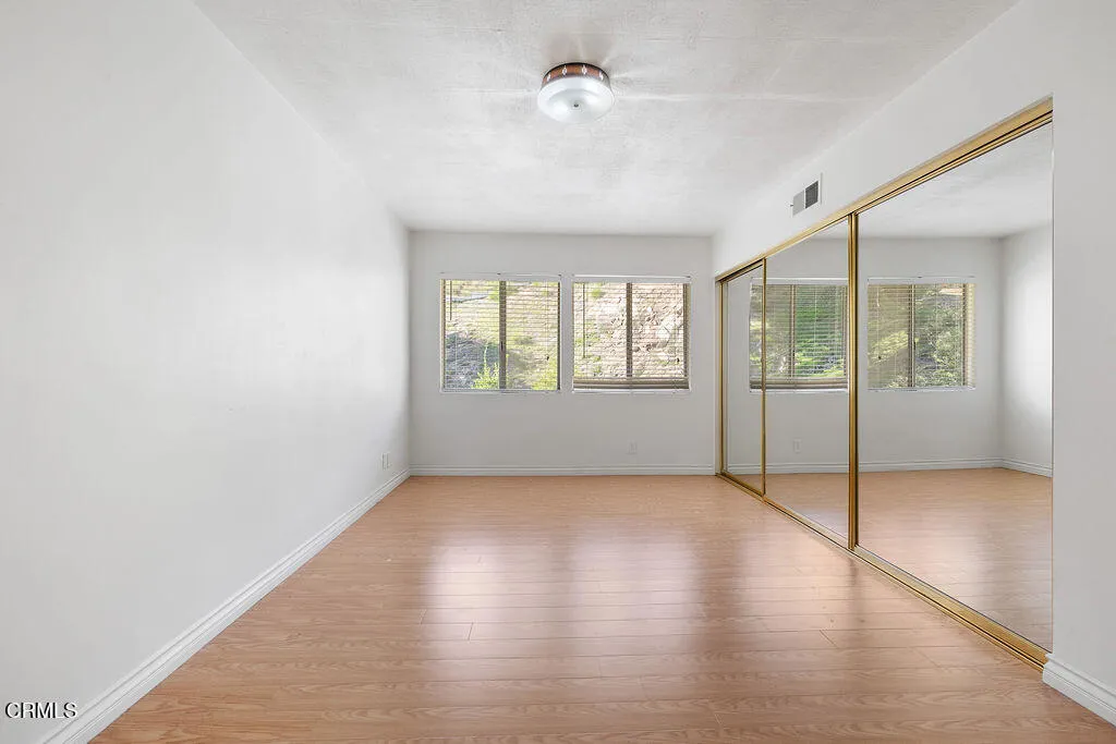 3222 Emerald Isle Drive, Glendale, California 91206 home-pic-28