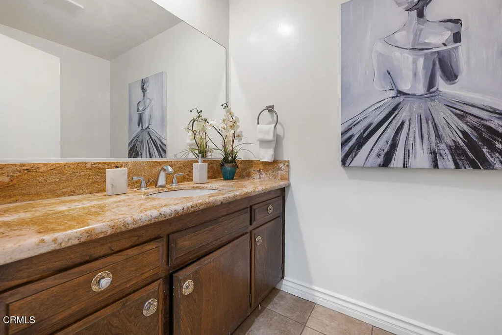 3222 Emerald Isle Drive, Glendale, California 91206 home-pic-20