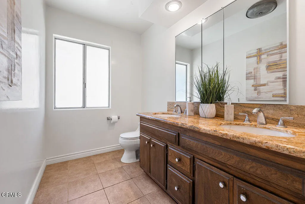3222 Emerald Isle Drive, Glendale, California 91206 home-pic-31