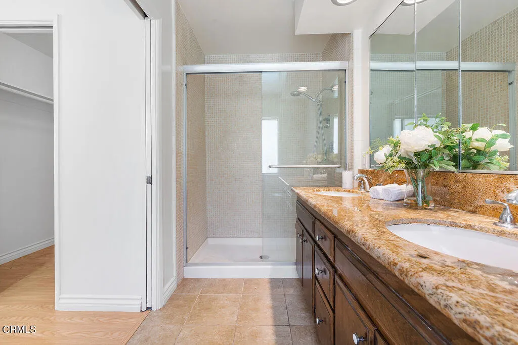 3222 Emerald Isle Drive, Glendale, California 91206 home-pic-40