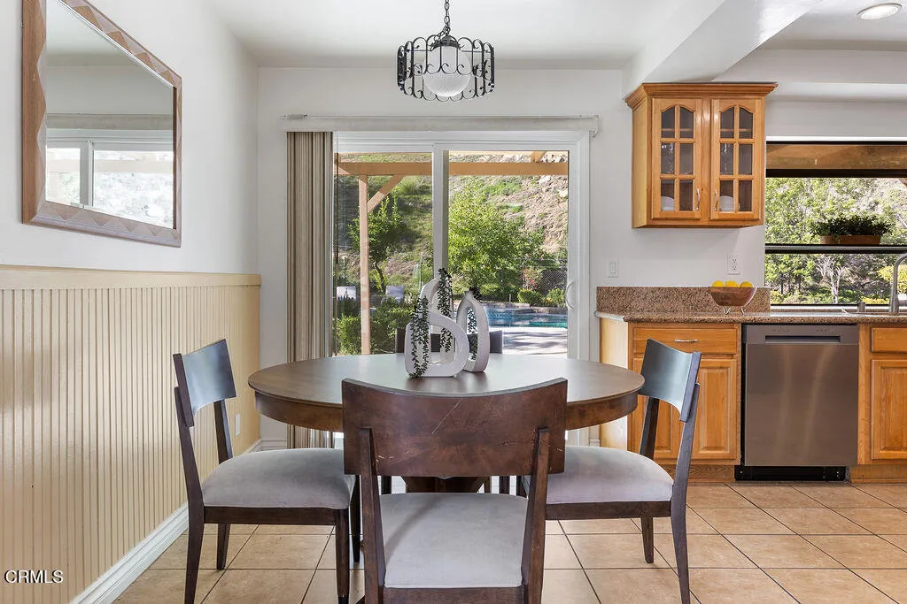 3222 Emerald Isle Drive, Glendale, California 91206 home-pic-15