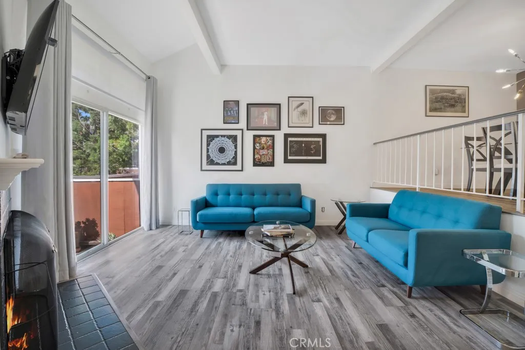 19431 Sherman 10, Reseda, California 91335 home-pic-7