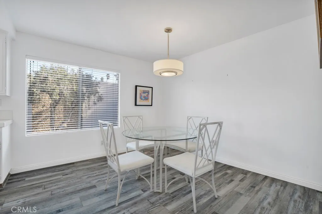 19431 Sherman 10, Reseda, California 91335 home-pic-13