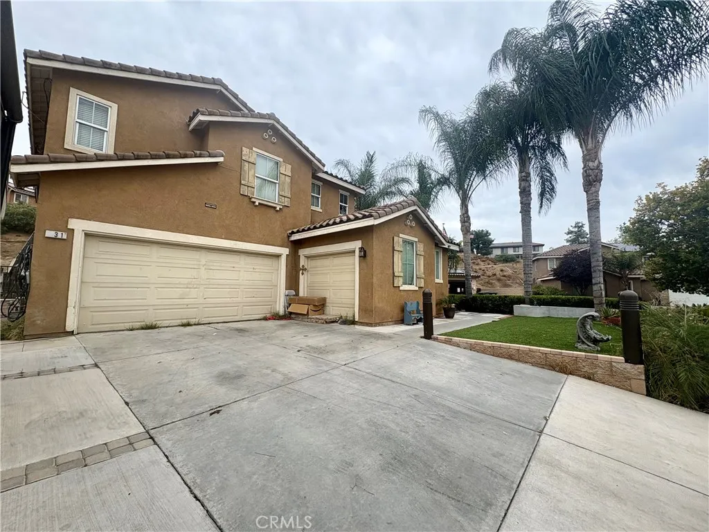 131 Quartz Ln, Perris, California 92570 home-pic-9